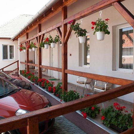 Apartamento Polonia Apartman Egerszalók Exterior foto