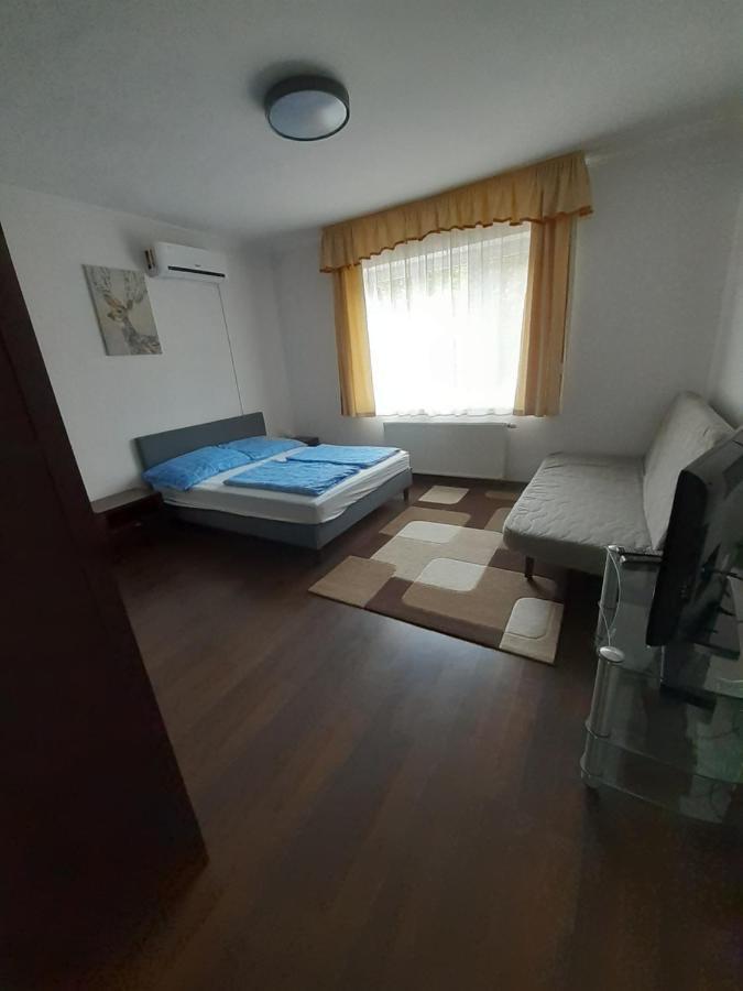 Apartamento Polonia Apartman Egerszalók Exterior foto
