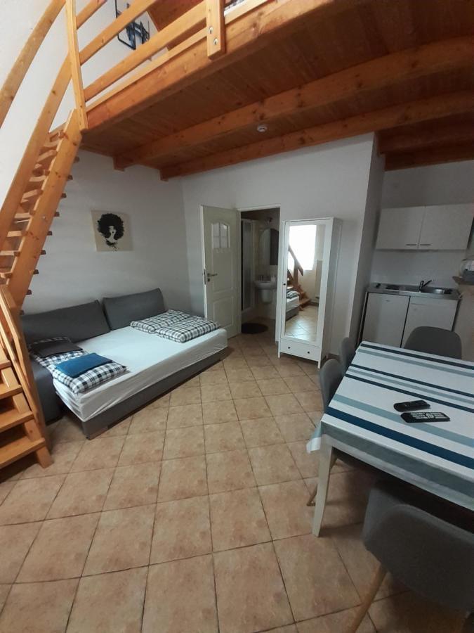 Apartamento Polonia Apartman Egerszalók Exterior foto