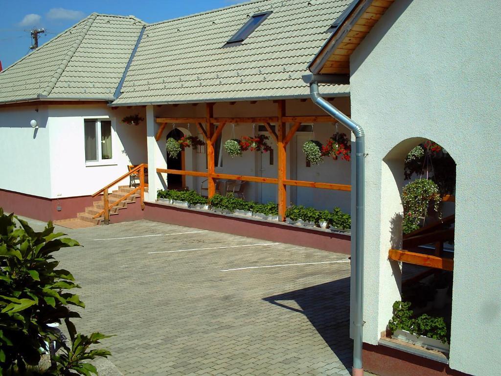 Apartamento Polonia Apartman Egerszalók Exterior foto